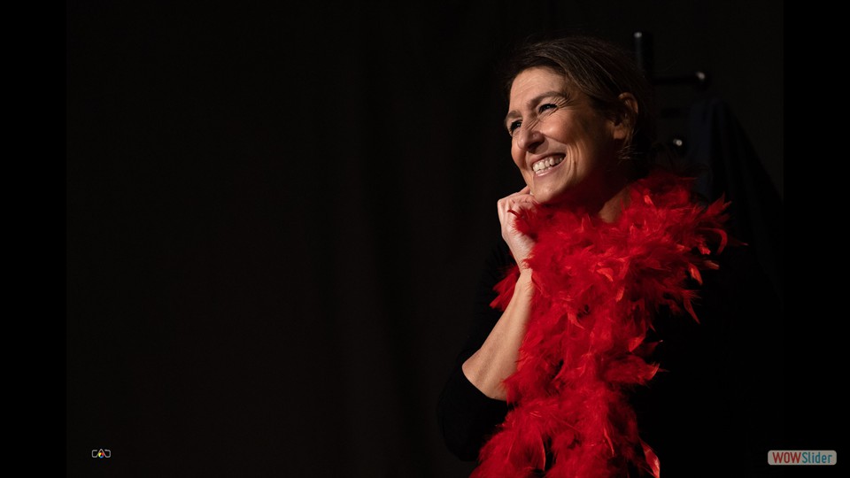 Donatella Del Duca in scena in Briciole
