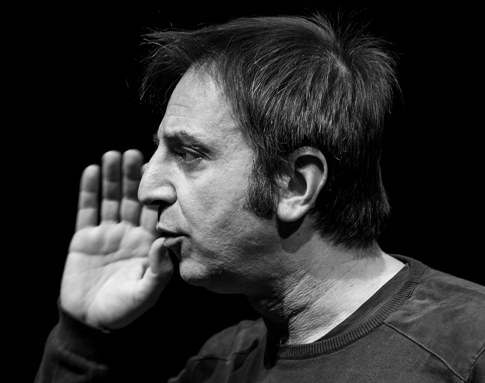Christian Di Domenico in scena in U Parrinu