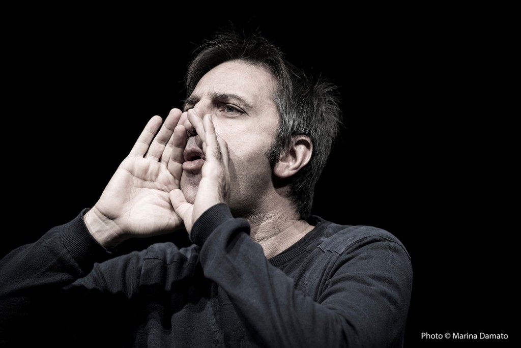 Christian Di Domenico in scena in U Parrinu